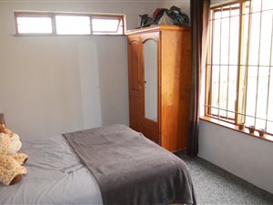 4 Bed House in Bothas Hill