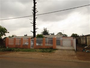 3 Bed House in Eldorado Park