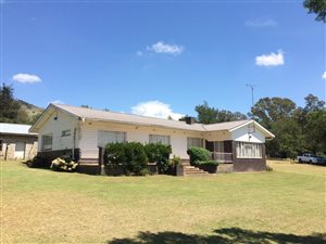 1642 ha Farm in Mooi River