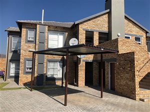 3 Bed Apartment in Wilgeheuwel