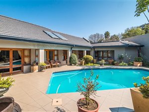 7 Bed House in Bordeaux