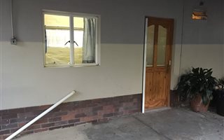 1 Bedroom Garden Cottage in Scottsville