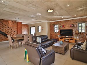 3 Bed House in Silver Stone Country Estate