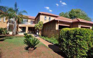 4 Bedroom House in Eldoglen