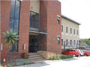225 m² Office Space in Meyersdal