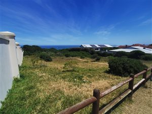 1530 m² Land available in Brenton on Sea