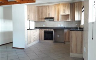 2 Bedroom Townhouse in Marais Steyn Park