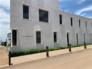 28 m² Commercial space in Hilton