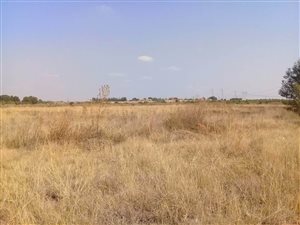 21.4 ha Land available in Grootfontein Estate