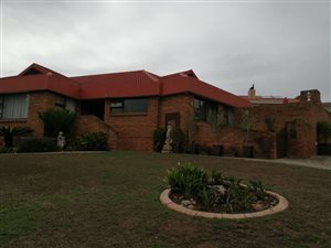 3 Bed House in Klein Brak River