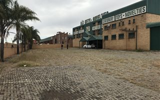 2500 m² Industrial space in Monavoni