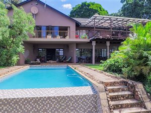 12.8 ha Smallholding in White River
