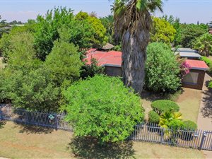 4 Bed House in Brackenhurst
