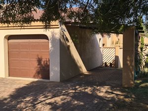 2 Bed House in Parkdene