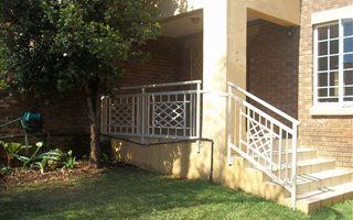 2 Bedroom House in Mooikloof Ridge