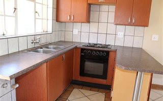 2 Bedroom Apartment in Potchefstroom Central