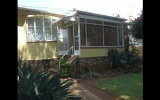 3 Bedroom House in Kensington
