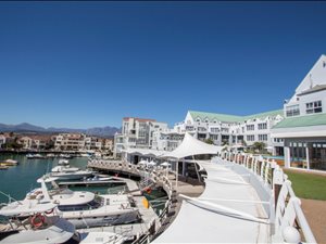 1 Bed Apartment in Harbour Island