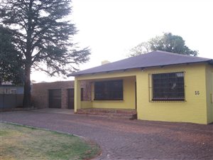 3 Bed House in Selection Park