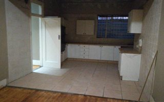 3 Bedroom House in Kensington