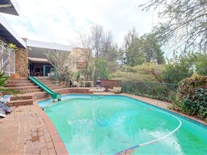 5 Bed House in Florida Hills