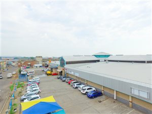 9936 m² Retail Space in Rustenburg Central
