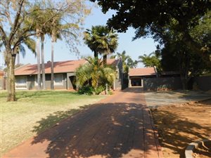 3 Bed House in Elarduspark