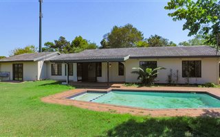 3 Bedroom House in Waterfall