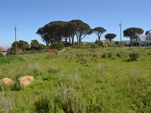 3220 m² Land available in Sir Lowrys Pass