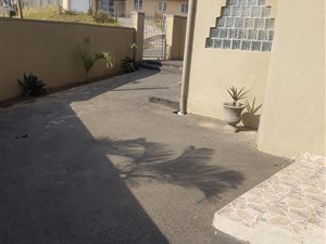 4 Bed House in Starwood