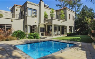 5 Bedroom House in Kyalami Estate