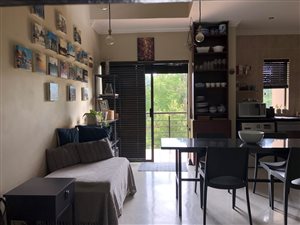 2 Bedroom Apartment in Zwartkop Golf Estate