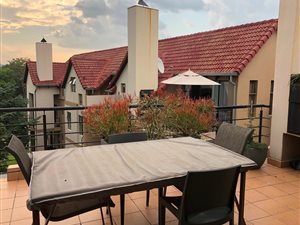 2 Bed Apartment in Zwartkop Golf Estate
