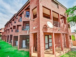 1 Bed Apartment in Wilgeheuwel