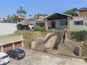 4 Bed House in Bluff