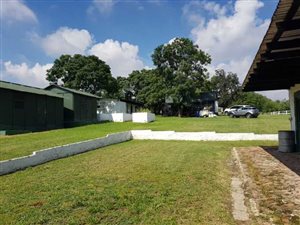 8565 m² Land available in Chartwell