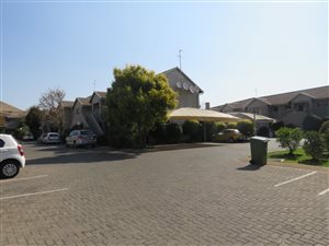2 Bed Townhouse in Meyersdal