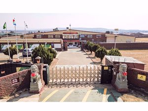 4000 m² Industrial space in Riverside Industrial