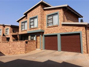 3 Bed Cluster in Pomona