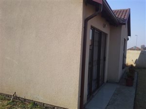 3 Bed House in Vanderbijlpark CE7