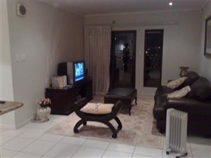 2 Bed Townhouse in Constantia Kloof