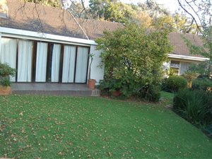 6 Bed House in Robindale