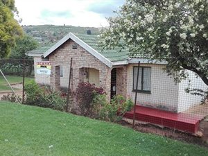 2 Bedroom House in Mpophomeni