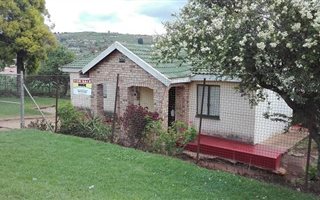 2 Bedroom House in Mpophomeni