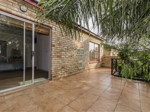 3 Bedroom Townhouse in Wilgeheuwel