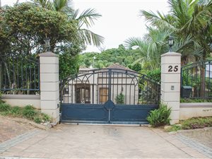 4 Bed House in Panorama
