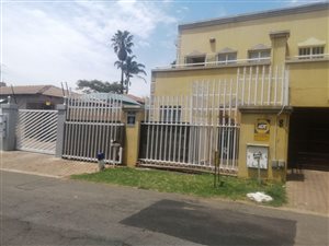 3 Bed Townhouse in Greymont