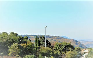 1200 m² Land available in Heuningklip