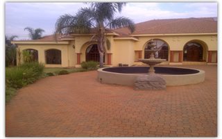 4 Bedroom House in Grootfontein Estate