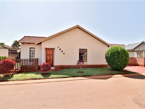 3 Bed House in Chantelle